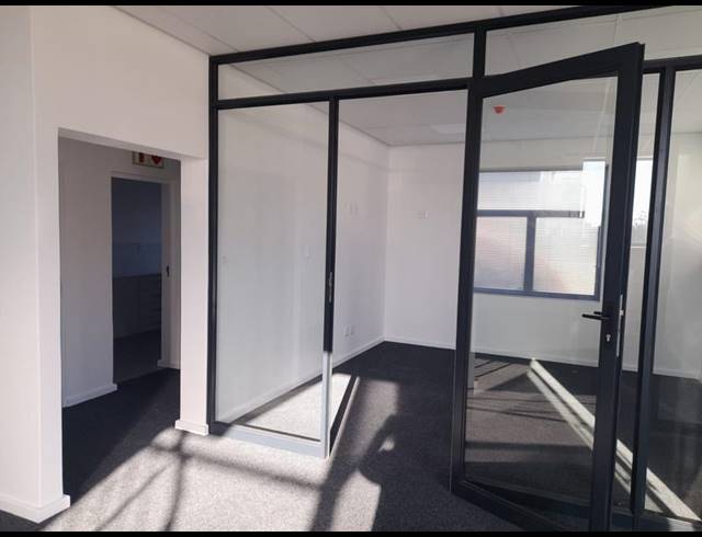 BUSINESS PROPERTY TO RENT IN FAIRVIEW